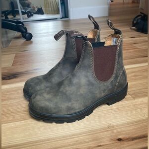 Blundstone Classics leather ankle boots (with box)
